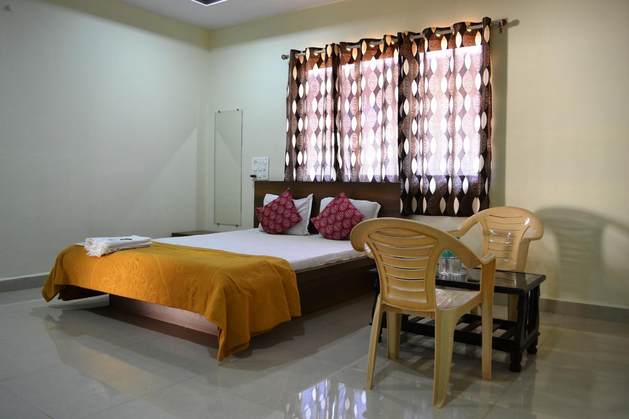 Prakruti Agro Farm Hotel Jawhār Esterno foto