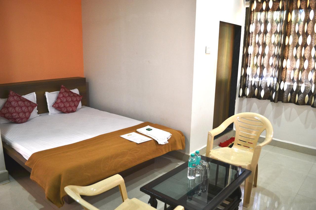 Prakruti Agro Farm Hotel Jawhār Esterno foto